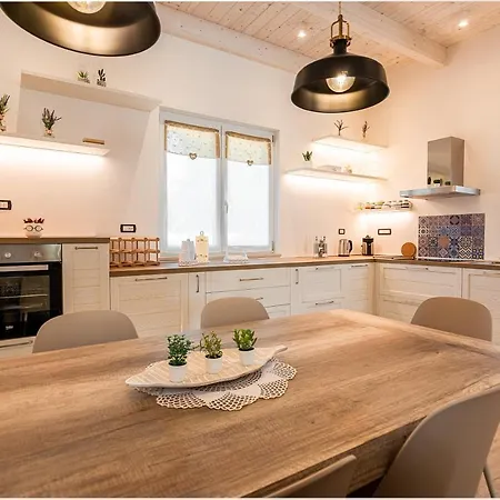 La Carezza Del Sole - Private Villa Francavilla Fontana